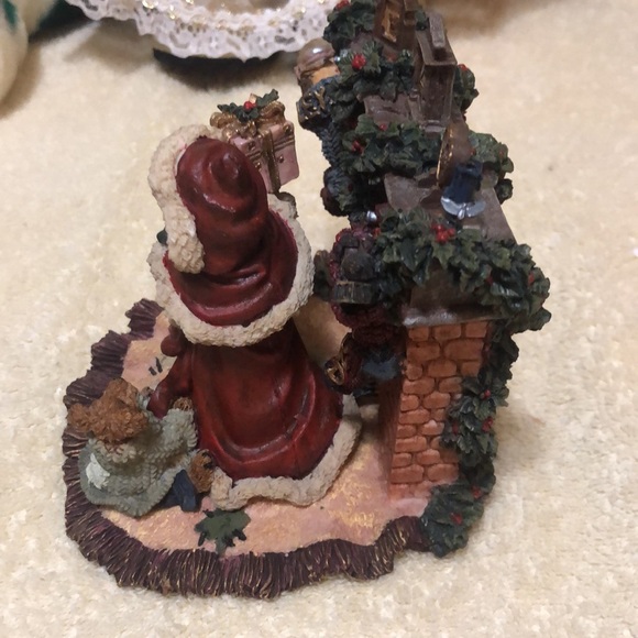 Boyds Yesterdays' Child Celebration Series #6 Sandra Claus...Christmas Morning - Picture 2 of 5